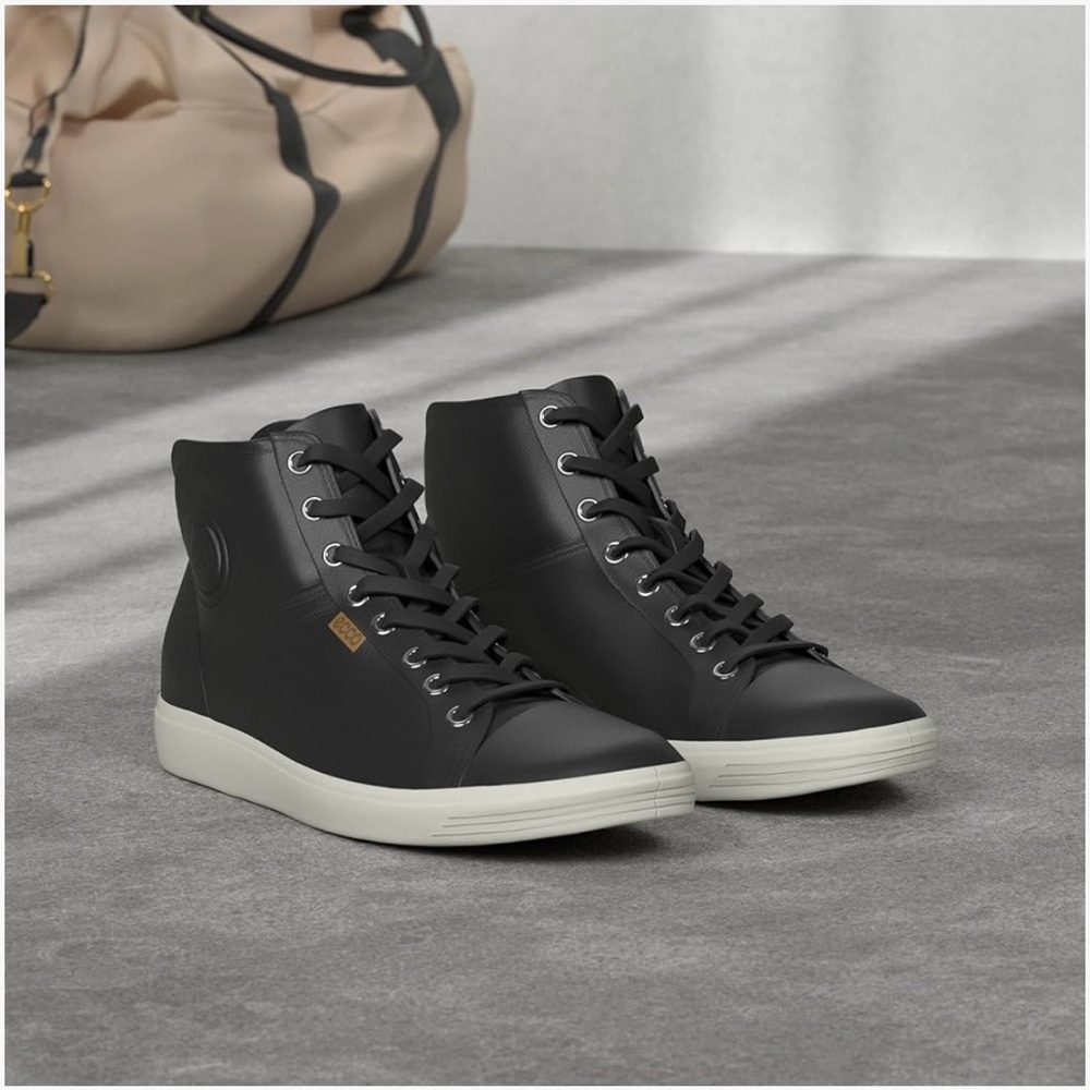 Ecco Women’s High Top Leather Sneakers